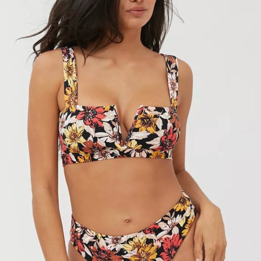 Billabong UO Exclusive Going Back Maui Rider Bikini Top - Picture 1 of 8